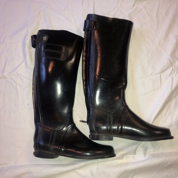 burberry equestrian rain boots